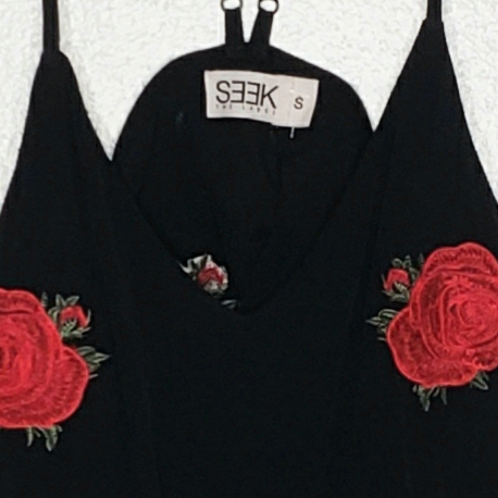 SEEK The Label Embroidered Roses Cami Tank Top - Picture 4 of 4